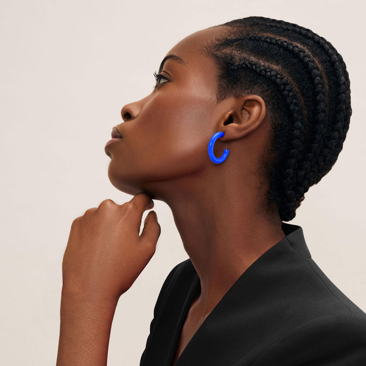 Rounded Bright blueLacquered horn hoop earring