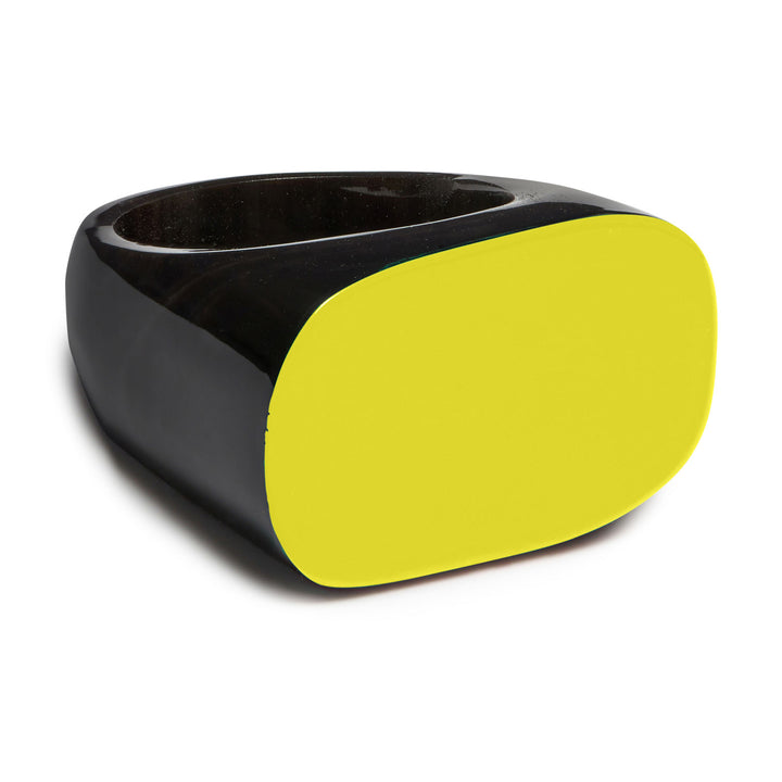 Oval black & Chartreuse lacquered ring