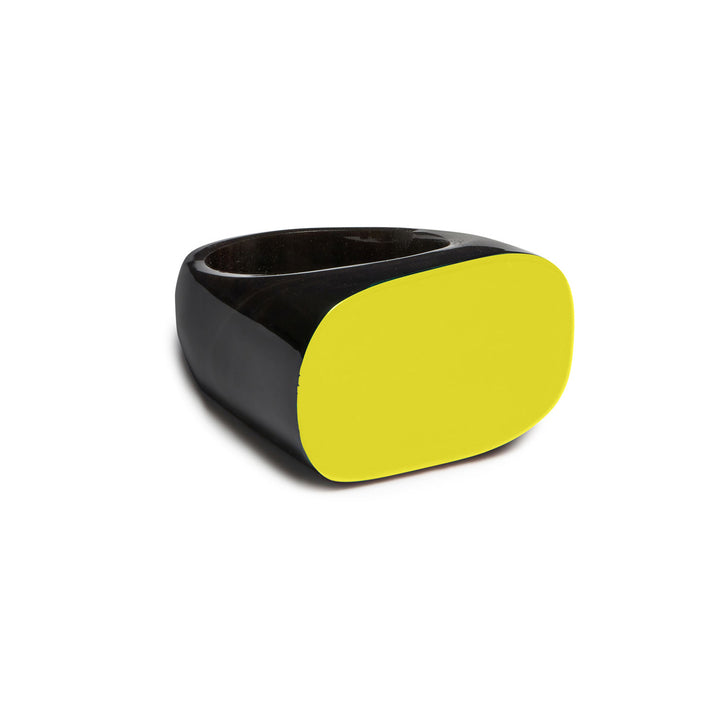 Oval black & Chartreuse lacquered ring