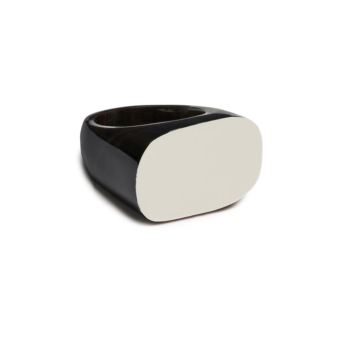 Oval cream & black lacquered ring