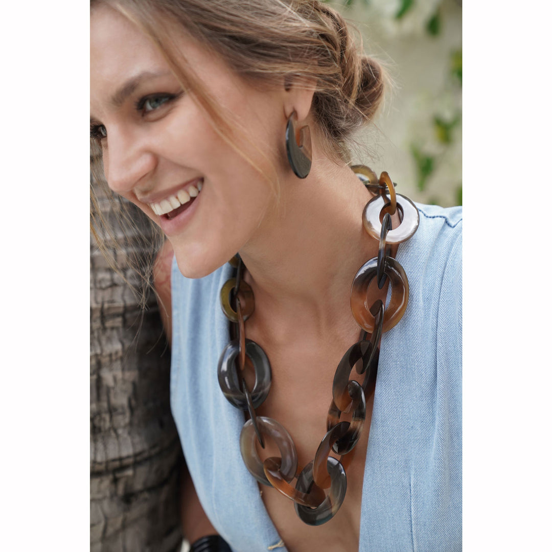 Large oval link brown horn necklace