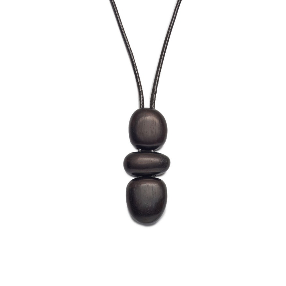 PN738-BLK wooden jewellery detail close-up