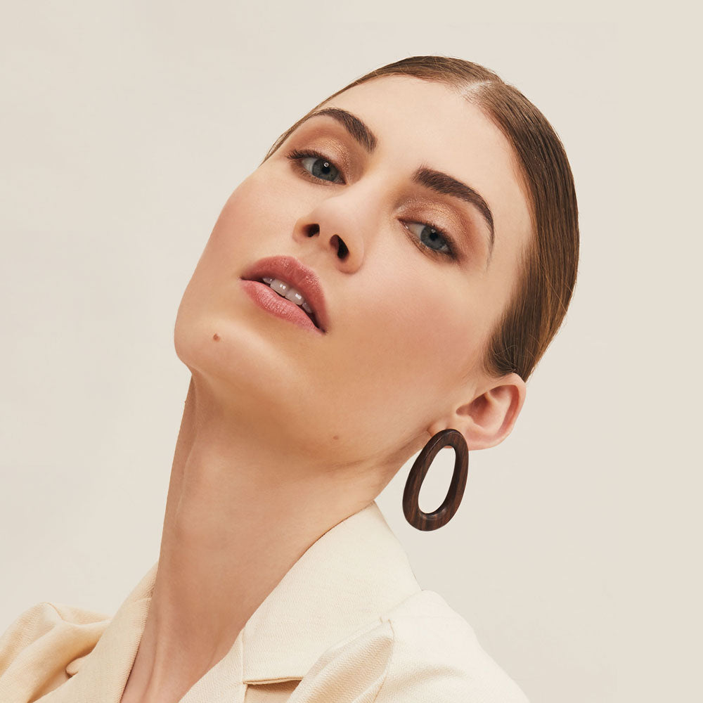 Open oval earring – Whitewood
