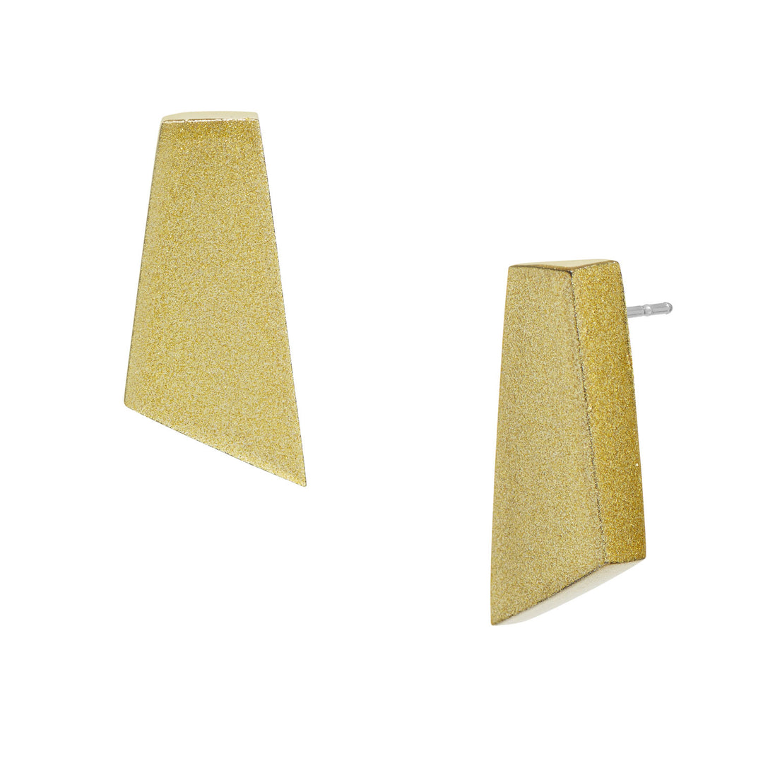 Gold shaped horn stud earring