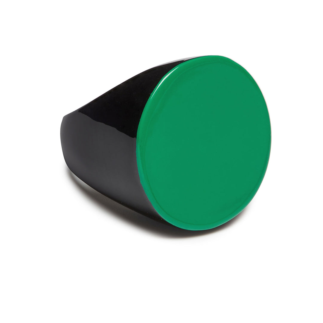 Branch jewellery - Emerald green and black lacquered round buffalo horn ring