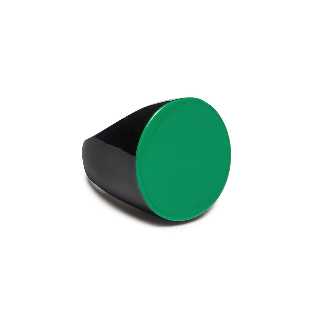Branch jewellery - Emerald green and black lacquered round buffalo horn ring